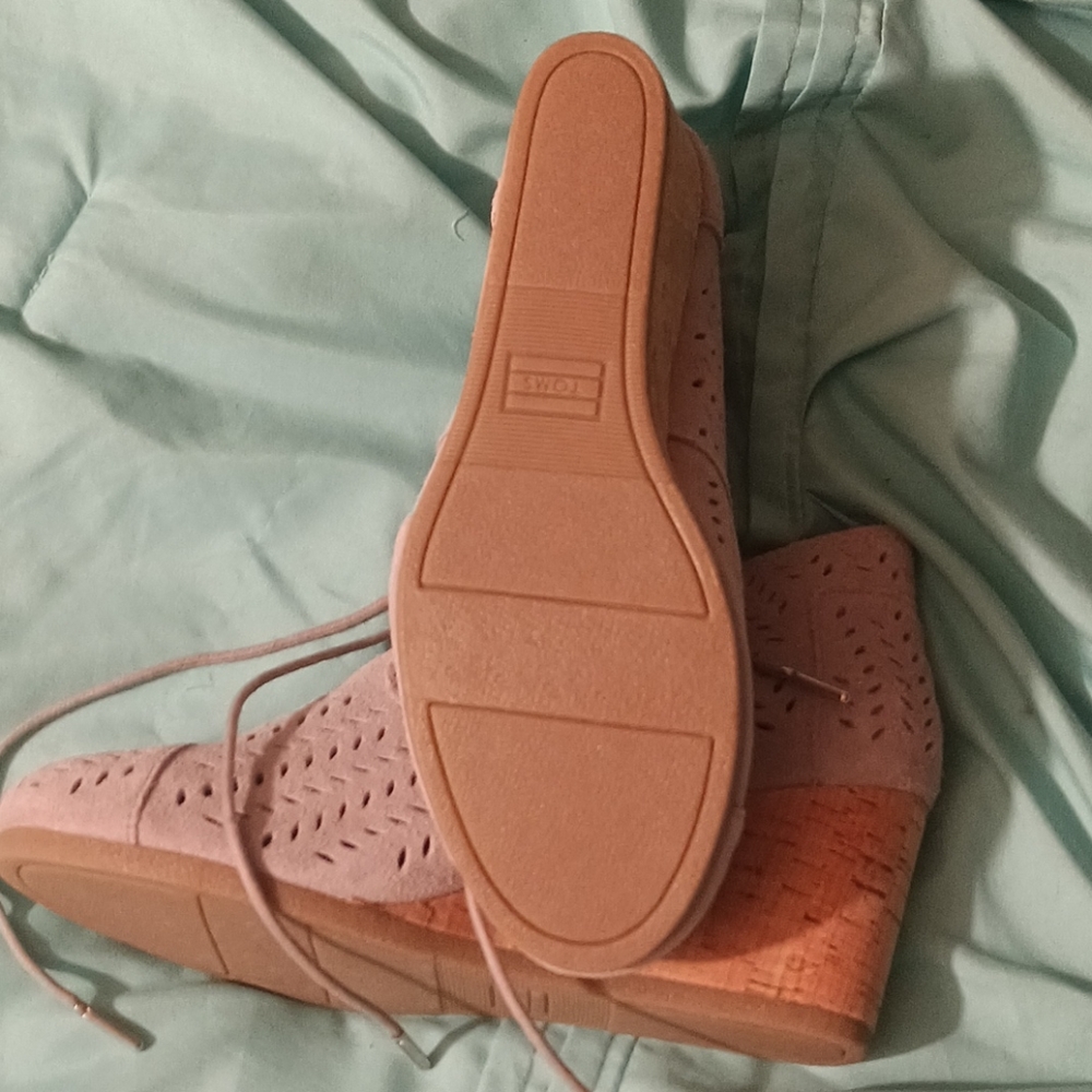 Wedges - Picture 3 of 3